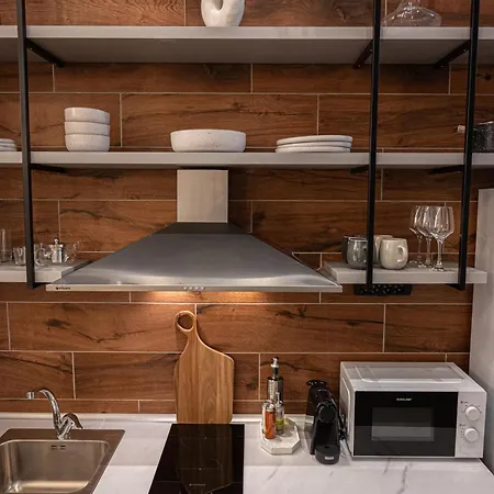 Apartment Luxe Loft Near Seaside